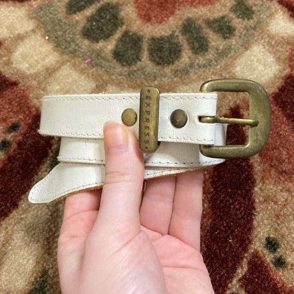 Express genuine leather white belt with bronze hardware buckle - Picture 1 of 5